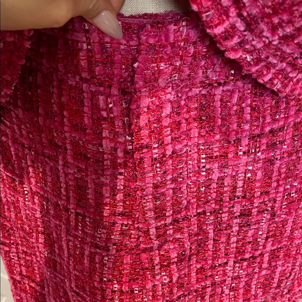 NWT Fuchsia Pink Tweed Ruffle Flutter Sleeve Two
Piece Top & Mini Skort Set - Picture 4 of 4